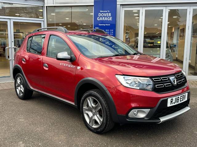 Dacia Sandero Stepway 0.9 TCe Laureate 5dr Hatchback Petrol Red