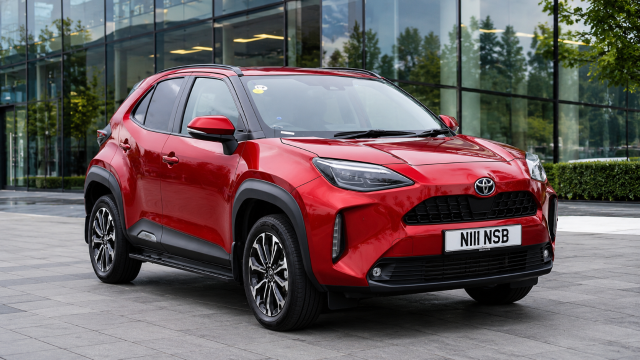 Toyota Yaris Cross 1.5 Hybrid Design 5dr CVT Hatchback Petrol / Electric Hybrid Red