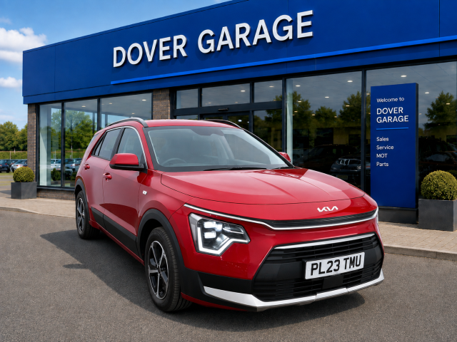 Kia Niro 1.6 GDi Hybrid 2 5dr DCT Estate Petrol / Electric Hybrid Runway Red