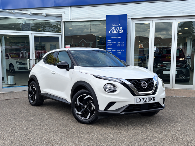 Nissan Juke 1.6 Hybrid N-Connecta 5dr Auto Hatchback Petrol / Electric Hybrid White